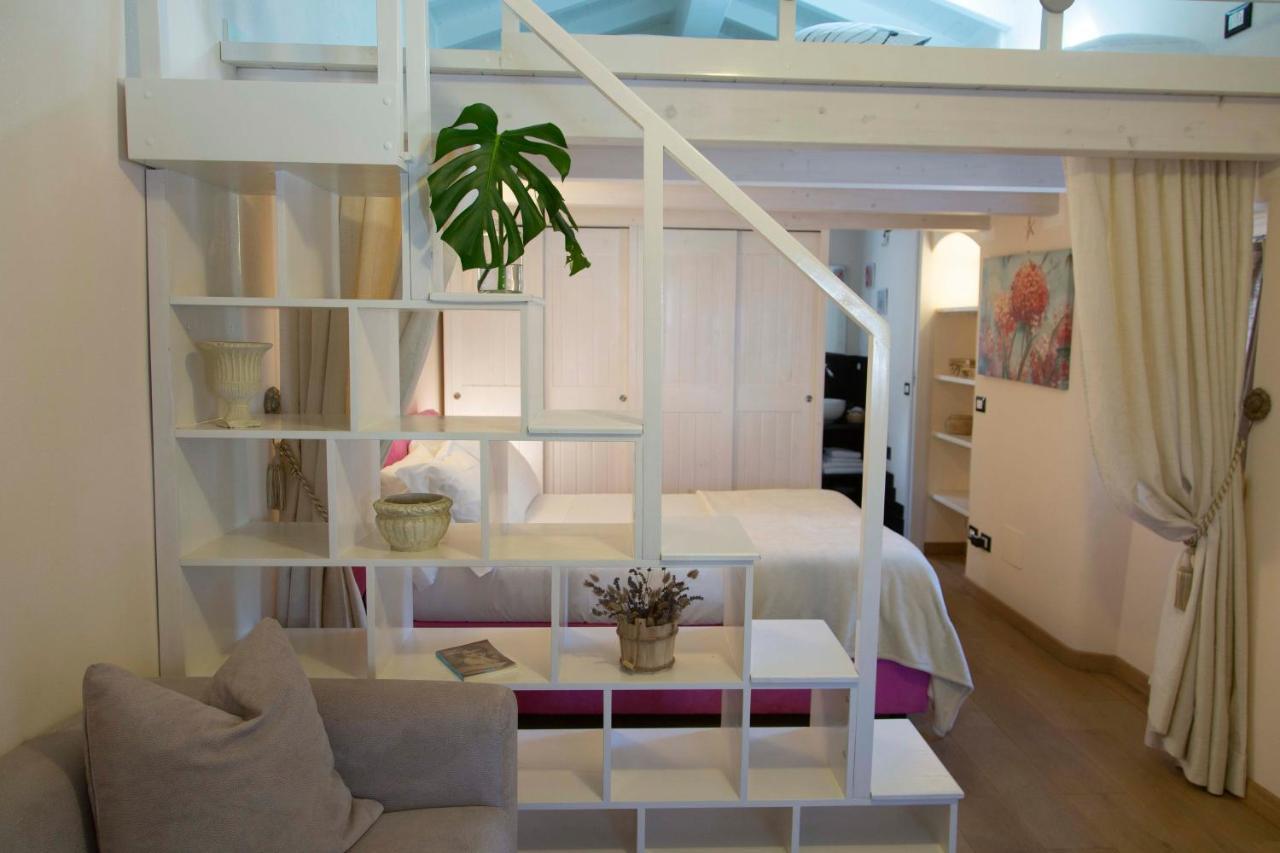 Casa Vacanze La Villetta Tra Cinque Terre E Versilia Ameglia Exterior foto