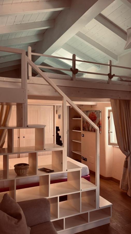 Casa Vacanze La Villetta Tra Cinque Terre E Versilia Ameglia Exterior foto