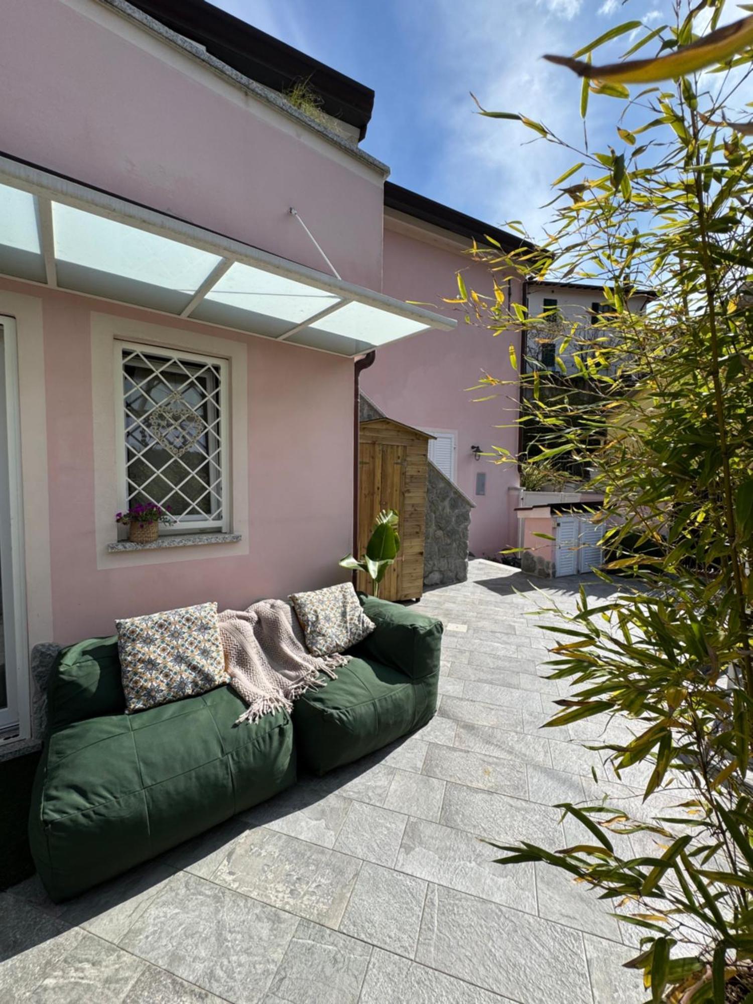 Casa Vacanze La Villetta Tra Cinque Terre E Versilia Ameglia Exterior foto
