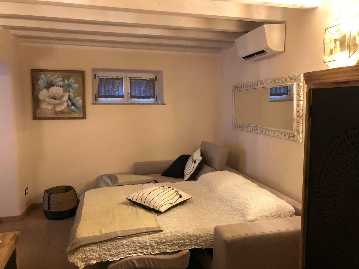 Casa Vacanze La Villetta Tra Cinque Terre E Versilia Ameglia Exterior foto